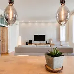 Charming Apartment Graca, 354